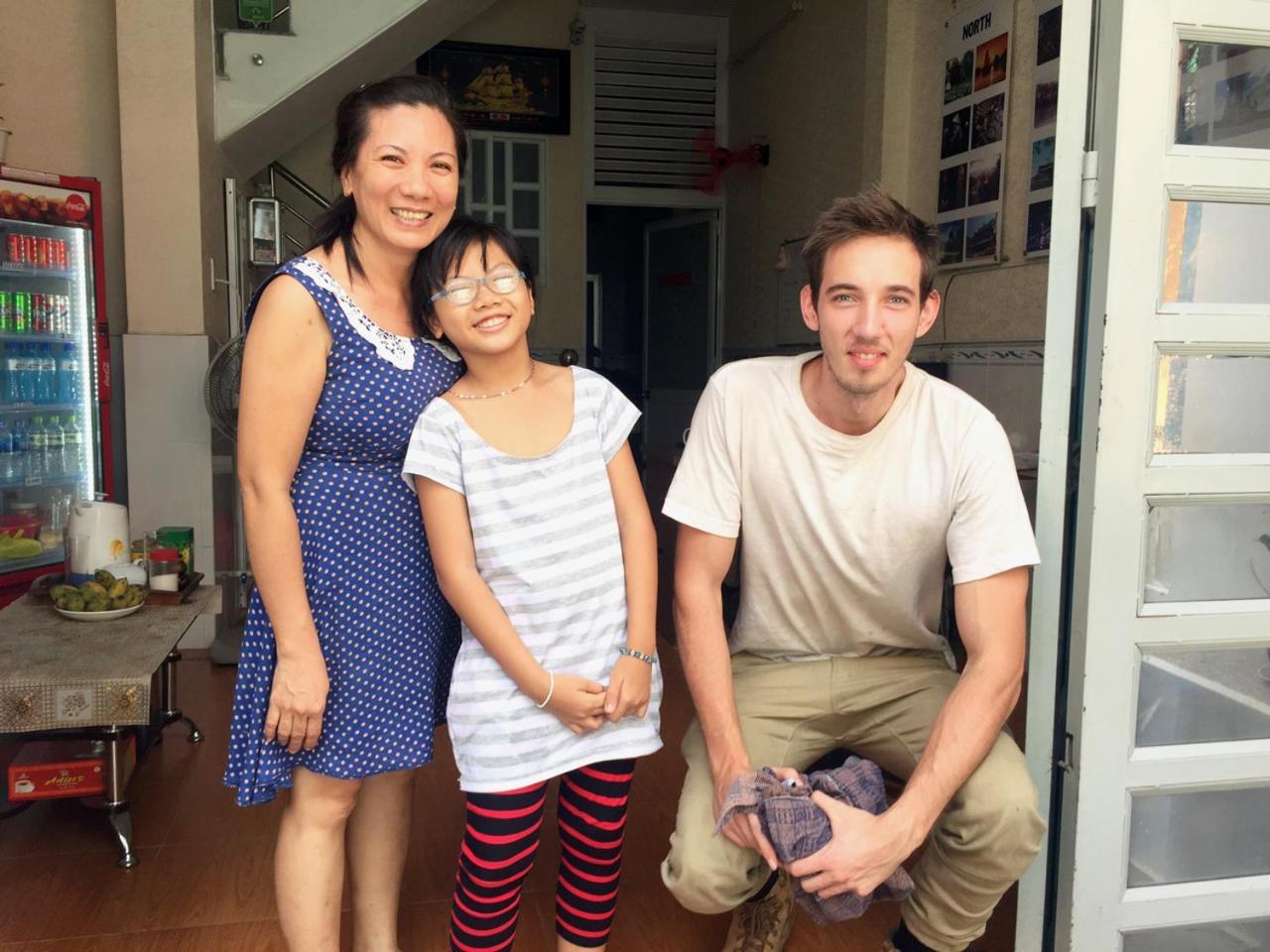 Ba Dat Homestay District 6 Bandar Ho Chi Minh Luaran gambar